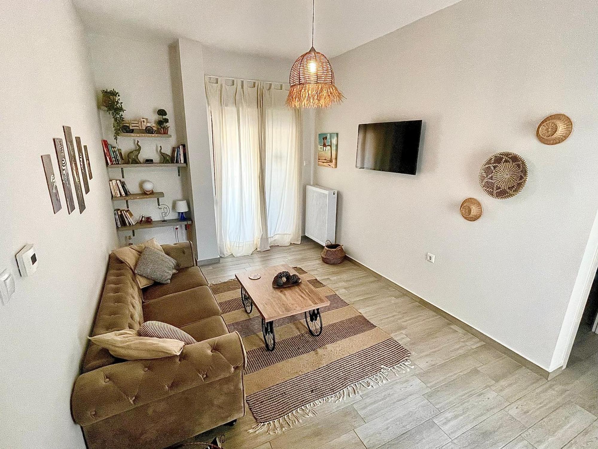 Genius Loci Lägenhet Kavala Exteriör bild